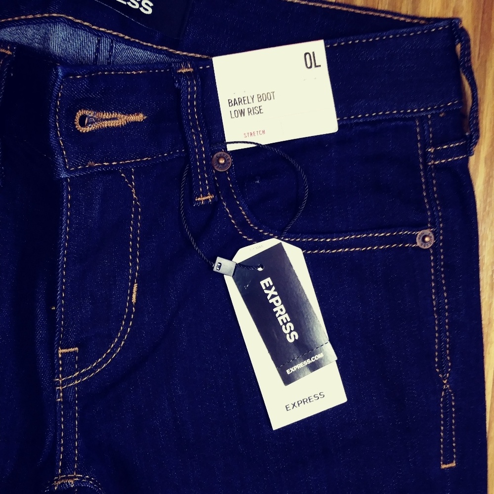Express Jeans - Picture 2 of 3